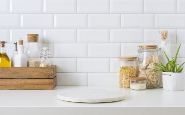Kitchen Tile Cleaning