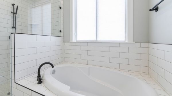 Bathtub Tile Repair in Acworth